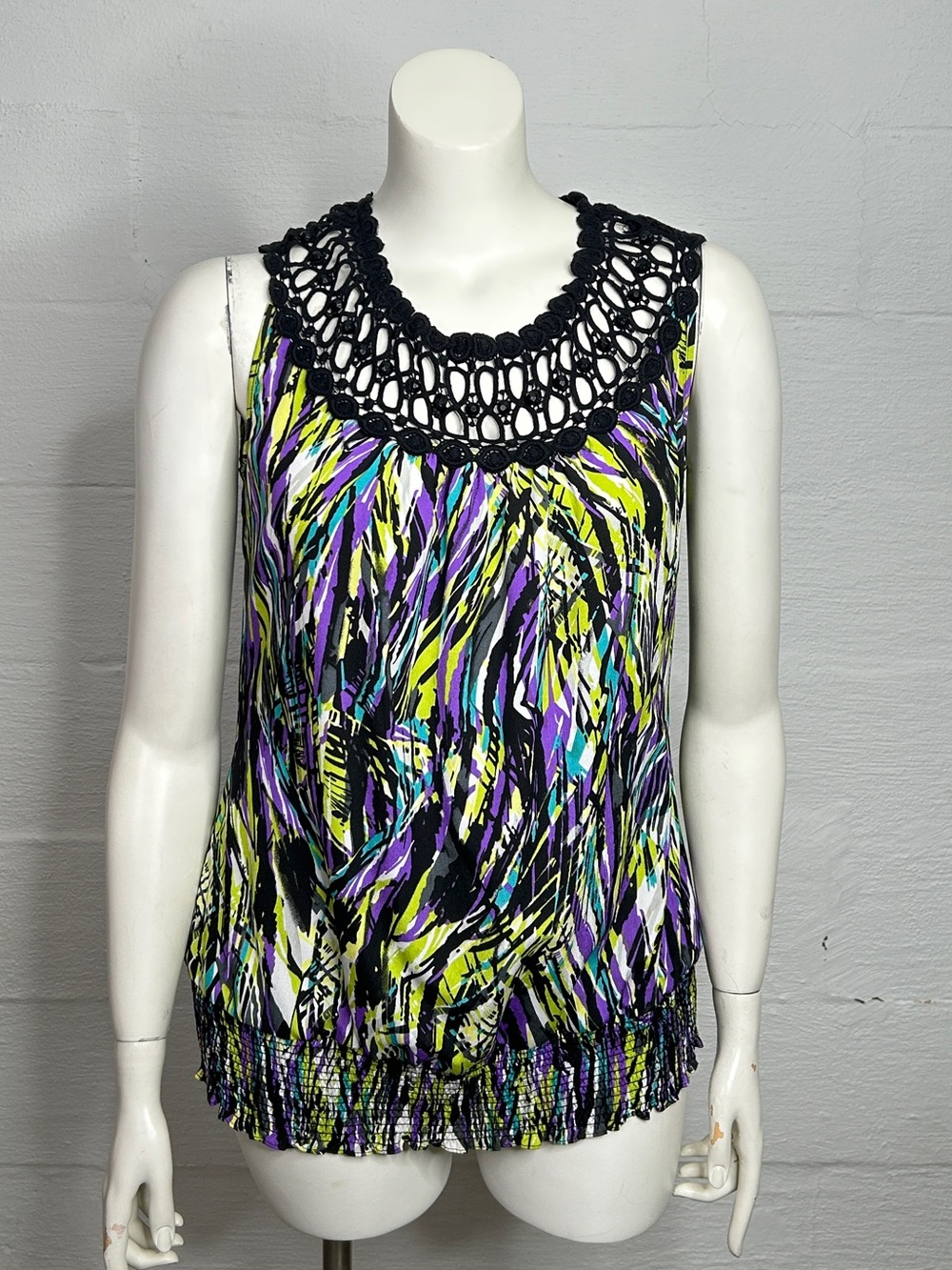 Sioni Women’s Sleeveless Blouse Large Patterned Green Purple Blk Crocheted